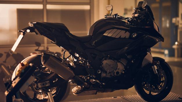 BMW M 1000 XR: Οι πρώτες «επίσημες» φωτογραφίες είναι γεγονός 